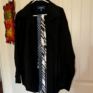 Mens Dress Shirt With 2 Coordinating Ties.